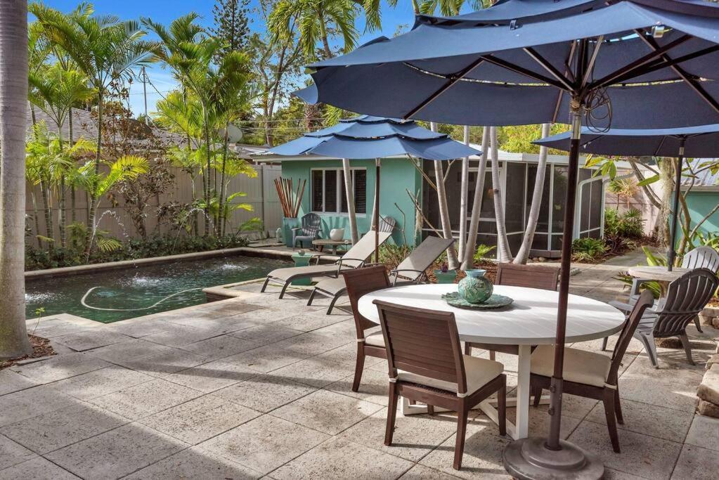 Charming Studio W Pool One Mile To Beach Pets Welcome Lake Worth Beach Buitenkant foto