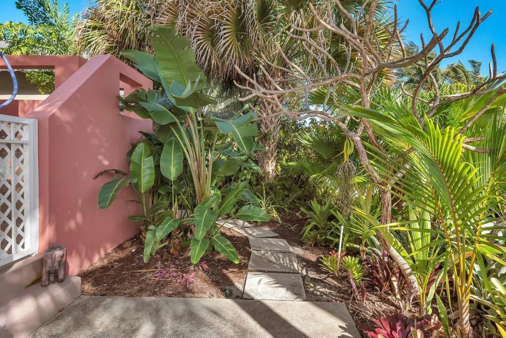 Charming Studio W Pool One Mile To Beach Pets Welcome Lake Worth Beach Buitenkant foto